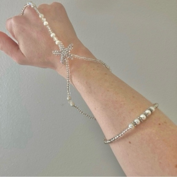 Handmade “Nadine” Starfish Pearl Hand Chain Slave Bracelet Ring Jewelry Beachy - Picture 10 of 11